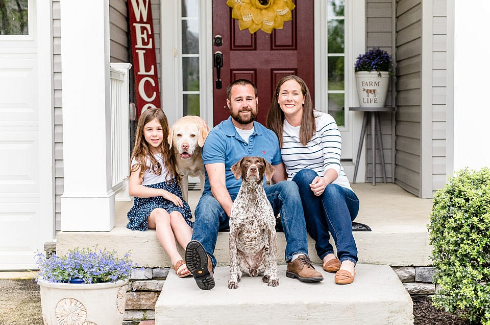 Calvert County Front Porch Minis | The G Family